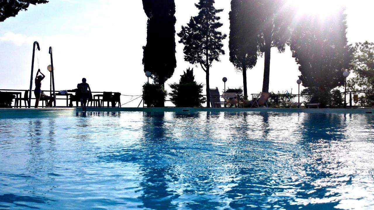 Camping Village Panoramico Фиезоле Екстериор снимка
