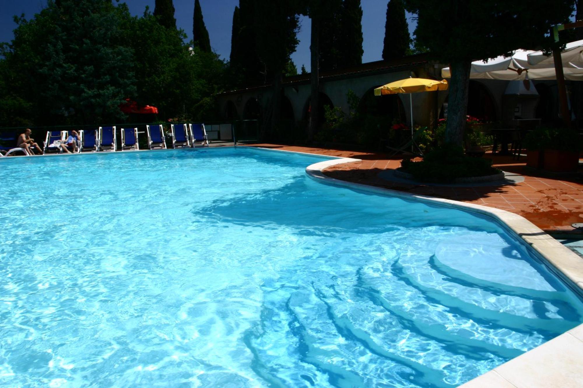 Camping Village Panoramico Фиезоле Екстериор снимка